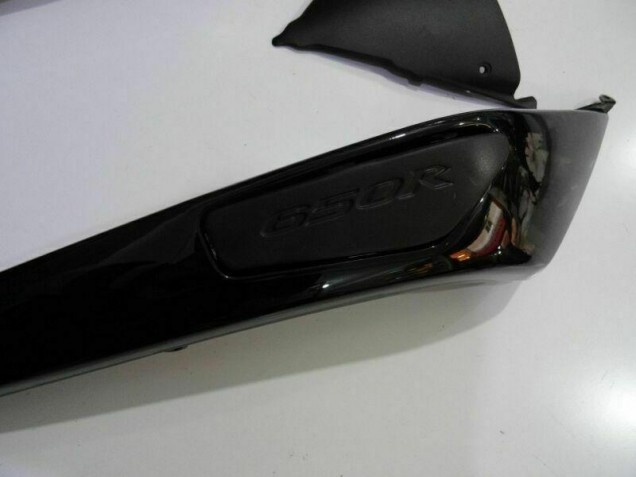 Carénage Kawasaki EX650 09-11 - Noir Carénage Kawasaki EX650 09-11 - Noir