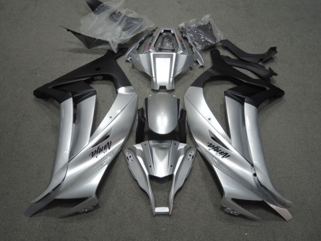 Carénage Kawasaki ZX10R 11-15 - Argent Noir Ninja Carénage Kawasaki ZX10R 11-15 - Argent Noir Ninja