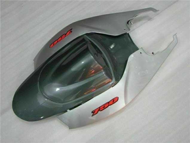 Carénage Suzuki GSXR 600 / 750 K6 06-07 - Argent Noir Carénage Suzuki GSXR 600 / 750 K6 06-07 - Argent Noir