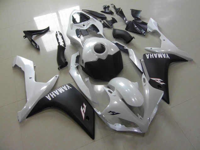 Carénage Yamaha R1 07-08 - Blanc Nacré Noir Mat Carénage Yamaha R1 07-08 - Blanc Nacré Noir Mat