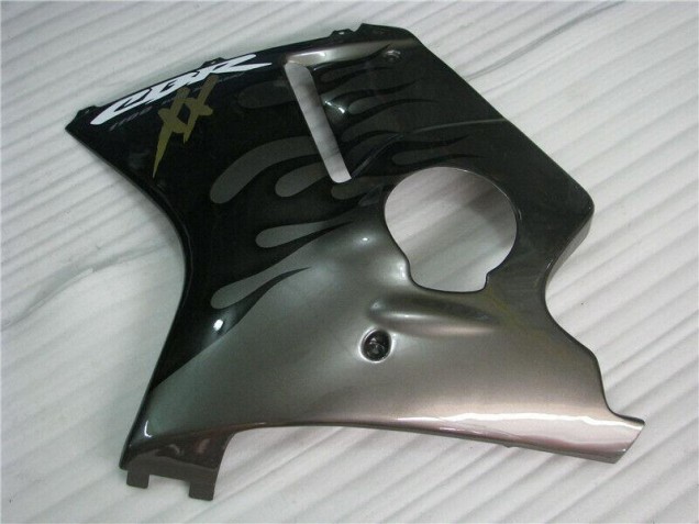 Kit Carénages Honda CBR 1100 XX 96-07 - Noir Kit Carénages Honda CBR 1100 XX 96-07 - Noir