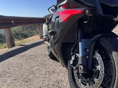 Carénages Moto Yamaha YZF 1000 R1 2020-2025 - Noir Fibre de Carbone Rouge Vendre