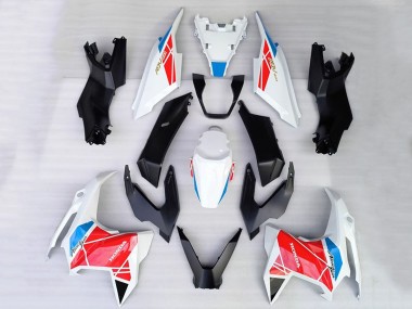Carénages Moto Honda ADV160 2022-2024 - Blanc Rouge Bleu Noir Vendre